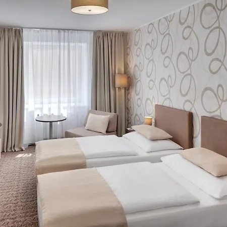 Atlas Отель Бенешов