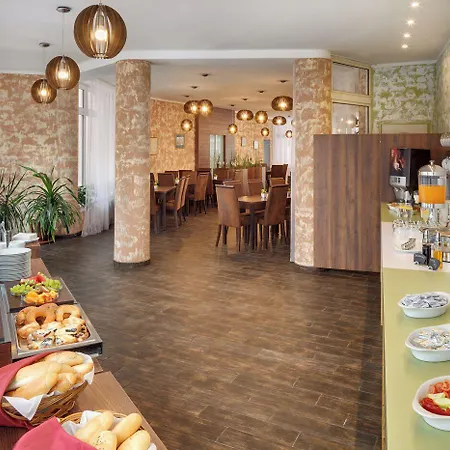 Hotel Atlas Benesov (Central Bohemian)