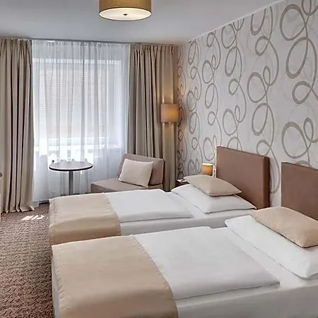 Hotel Atlas Benesov (Central Bohemian)