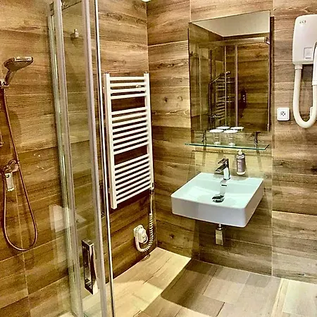 Hotel Atlas Benesov (Central Bohemian)